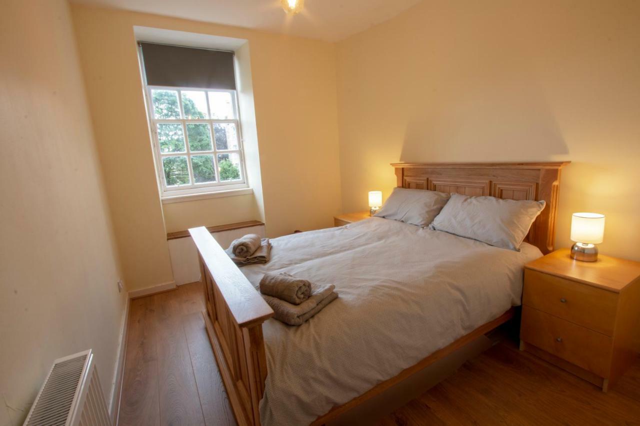 Cadell House Apt - Royal Mile Edimburgo Esterno foto